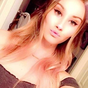 Meet your Posher, Adele